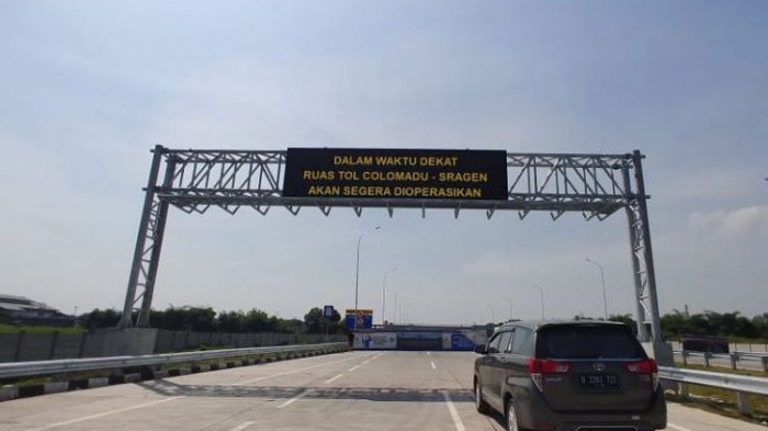 Gerbang Tol Colomadu-Sragen, pintu masuk menuju ruas tol Solo-Ngawi yang akan dibuka dengan status fungsional untuk mengurai kemacetan musim mudik Lebaran 2018.