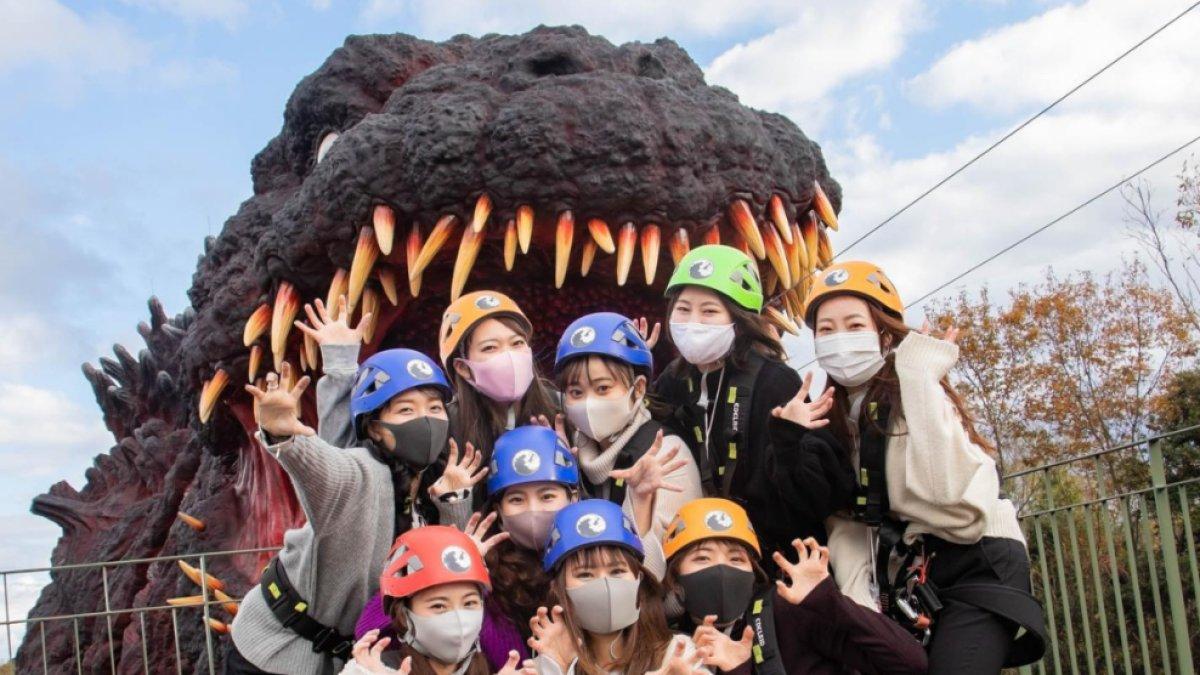 Godzilla Interception Operation Awaji at Nijigen no Mori, satu tempat wisata di Hyogo Jepang