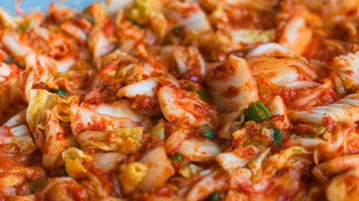 Kimchi, kuliner khas Korea yang terkenal menyehatkan.