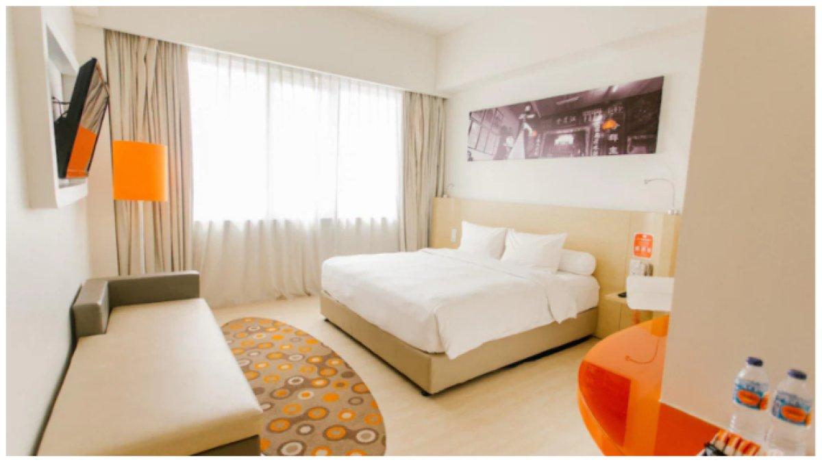 HARRIS Hotel Pontianak, hotel murah di Pontianak lokasinya dekat dengan tempat makan dan tempat sewa motor.