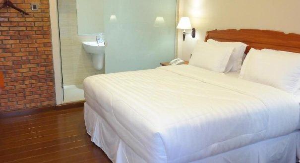 Thongs Inn Hotel Kualanamu, salah satu hotel murah dekat Bandara Kualanamu Medan bisa menjadi pilhanmu untuk menginap.