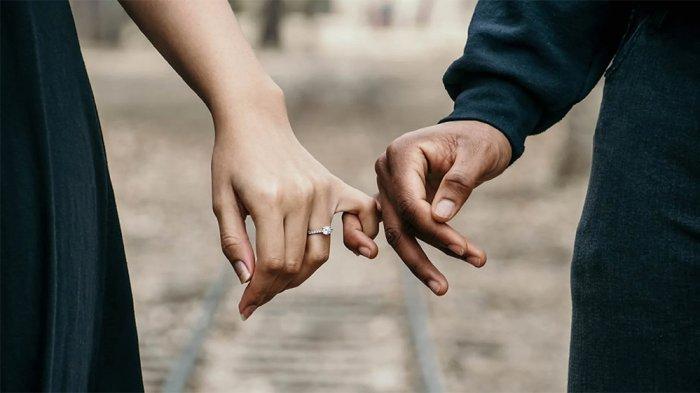 Ilustrasi kencan. Viral seorang pria di Rusia lapor polisi usai wanita yang dikencaninya menolak untuk split bill.