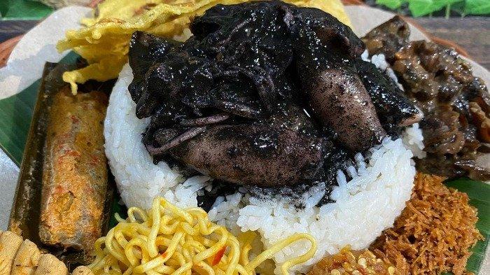 Ilustrasi kuliner nasi cumi hitam.