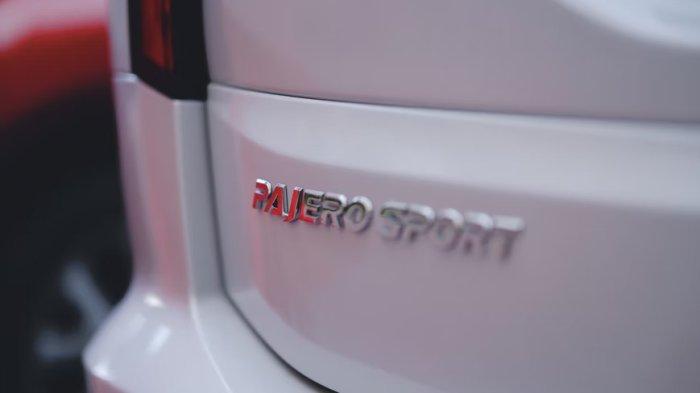 Ilustrasi mobil Pajero.