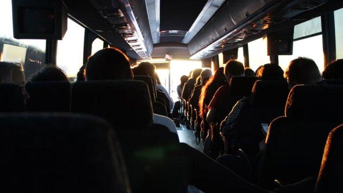 Ilustrasi penumpang bus. Viral penumpang bus PO Budiman dengan rute Wonosobo-Bandun kehilangan sejumlah barang di dalam bus