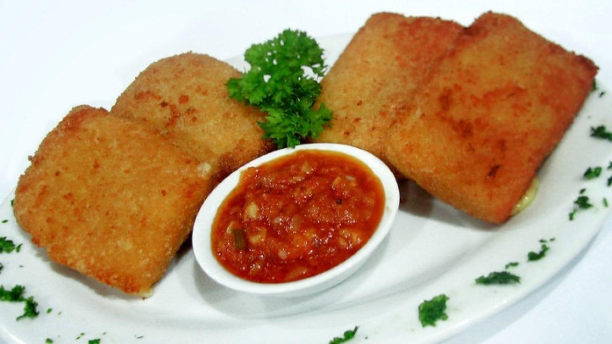 Resep Buka Puasa Risoles Mini Ayam Mayo Pedas, Gorengan Kekinian