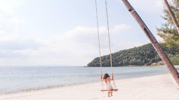 Koh Samui, satu tempat wisata terbaik di Thailand buat merayakan Valentine bersama pasangan.