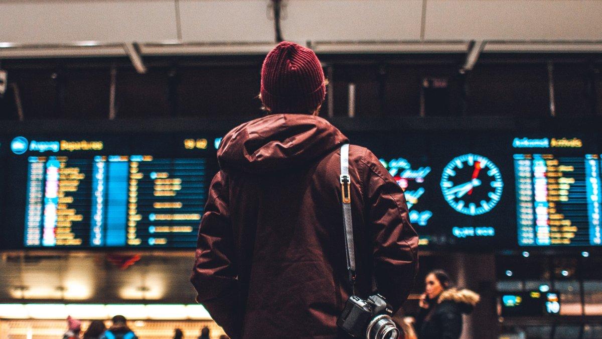 Cara Menyapa saat Liburan ke Luar Negeri Lengkap dengan Tips Basabasi