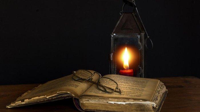 Ilustrasu buku Finnegan's Wake yang dikenal sebagai buku bacaan yang berat.