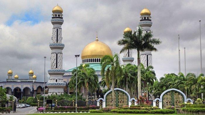 Jame'Asr Hassanil Bolkiah Mosque Brunei, masjid di Brunei Darussalam.