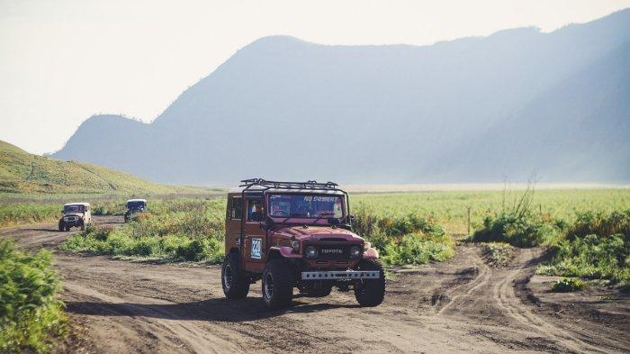 WISATA BROMO - Potret kawasan Bromo yang menjadi salah satu tempat wisata paling populer di Jawa Timur, Selasa (15/4/2025). Traveler yang ingin liburan ke Bromo, bisa menyimak itinerary yang telah TribunTravel rangkum dengan bujet mulai Rp 800 ribuan untuk keberangkatan dari Solo.