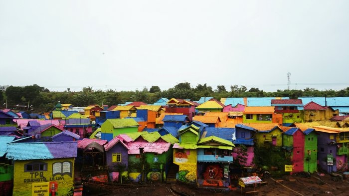 Kampung Warna-warni Jodipan di Malang.