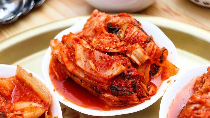Kimchi punya banyak manfaat bagi tubuh.