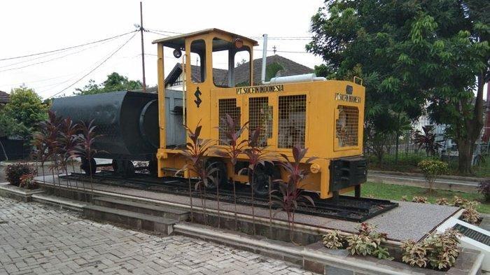 Montik buatan Schoma dari Jerman yang menjadi koleksi Museum Perkebunan Indonesia di Kota Medan.