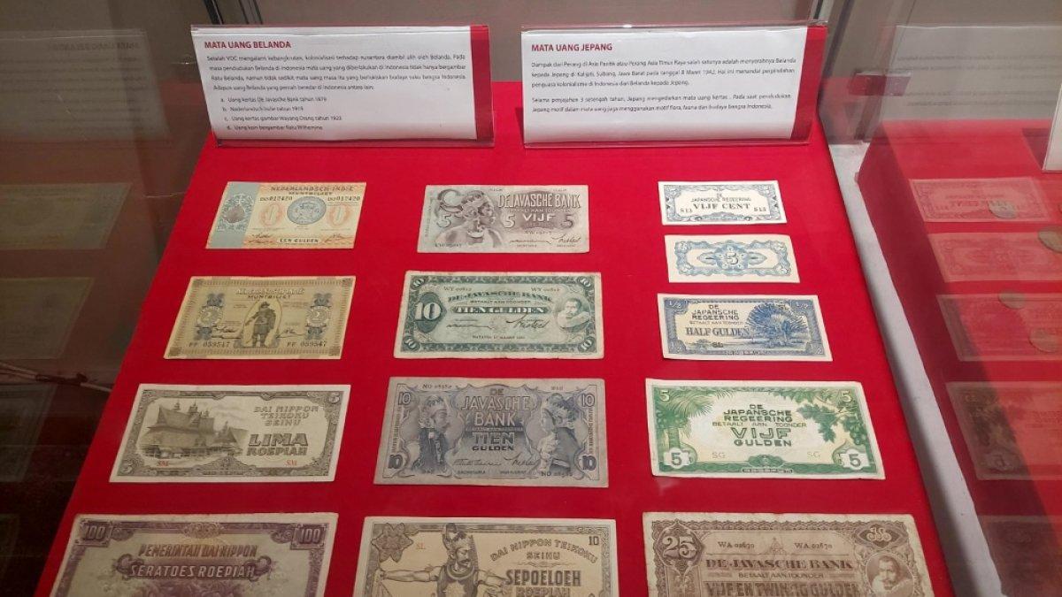 Koleksi uang di Museum Benteng Vredeburg, satu tempat wisata hits di Jogja