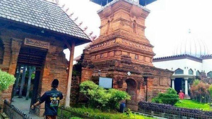 Kompleks Masjid Menara dan Makam Sunan Kudus
