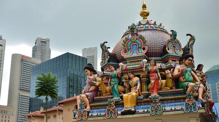 Kuil Sri Mariamman di Chinatown, Singapura