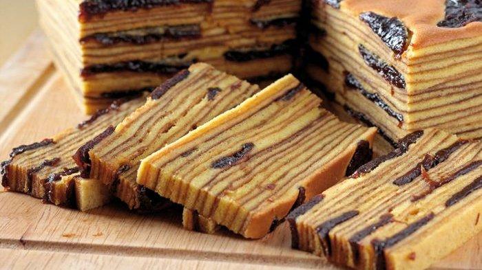 Lapis legit prunes.