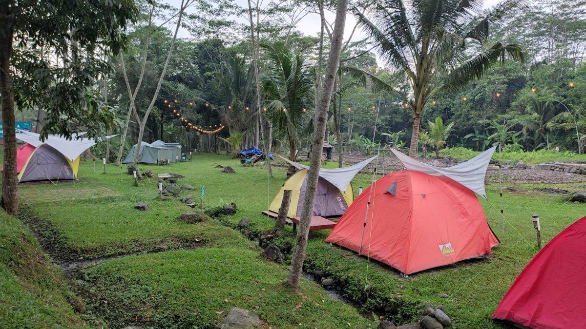 Ledok Sambi, tempat wisata ramah keluarga di di Desa Wisata Sambi, Jalan Kaliurang KM 19, Pakem, Sleman, Jogja.