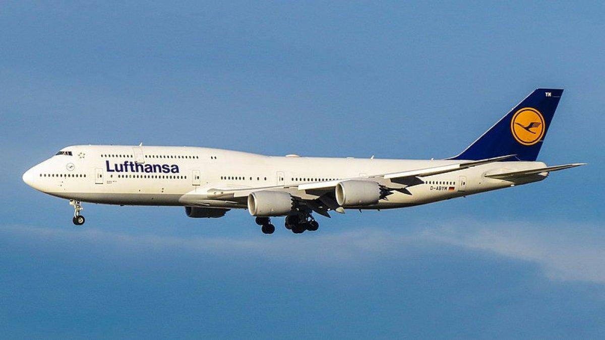 Lufthansa Boeing 747-8