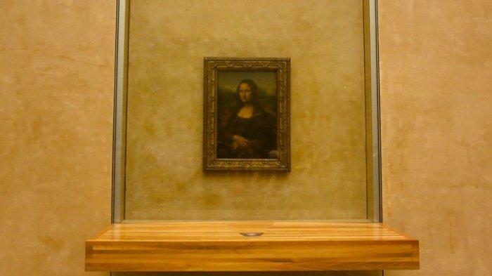 Ilustrasi lukisan Mona Lisa di Museum Louvre