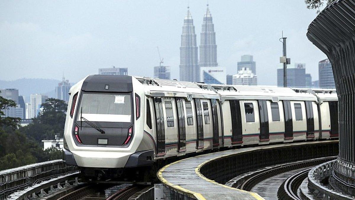 Mass Rapid Transit Lembah Klang, satu transportasi umum di Kuala Lumpur Malaysia