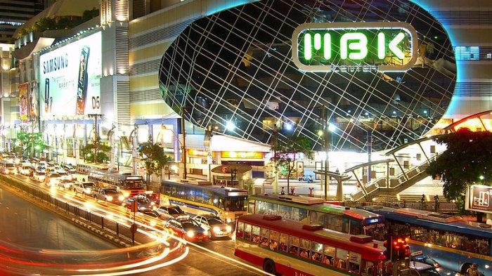 MBK Center, satu pusat perbelanjaan terbaik di Bangkok Thailand.