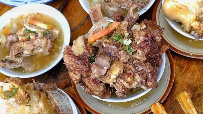 Menu di Sop dan Sate Sapi Pak Bayu