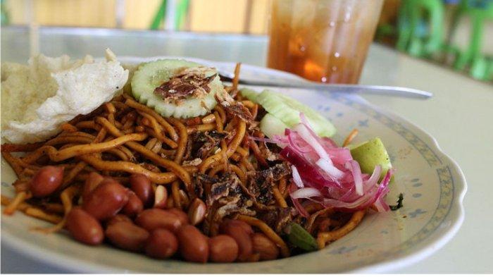 Mi Aceh, satu kuliner di Medan yang cocok untuk menu makan siang enak.