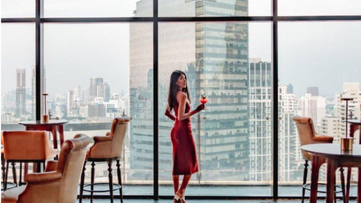 MOJJO Rooftop Lounge & Bar, satu bar rooftop hits di Bangkok Thailand