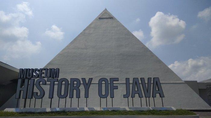Museum History of Java di Jalan Parangtritis Km 5,5 Kecamatan Sewon, Bantul, Jogja.