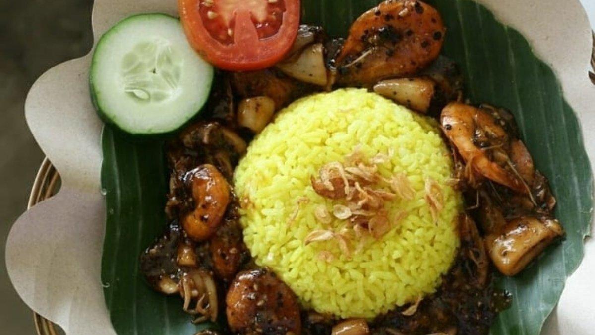 Nasi Kuning Mertua