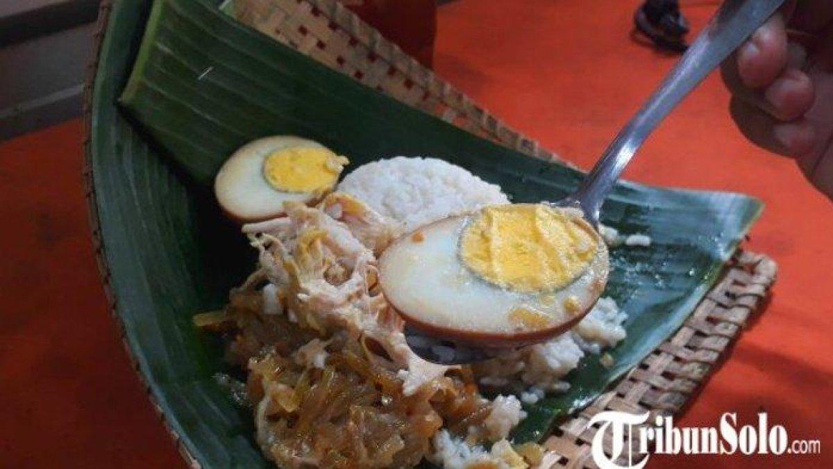 Ilustrsi nasi liwet.