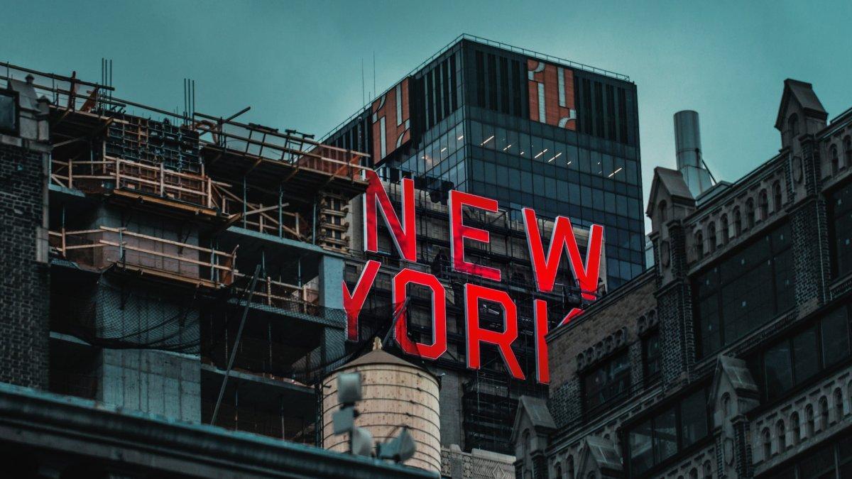 New York City, satu kota di Amerika Serikat yang terkenal dengan sejumlah destinasi wisatanya