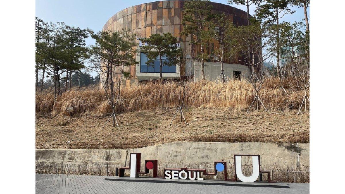 Oil Tank Culture Park, satu tempat wisata gratis di Seoul Korea Selatan.