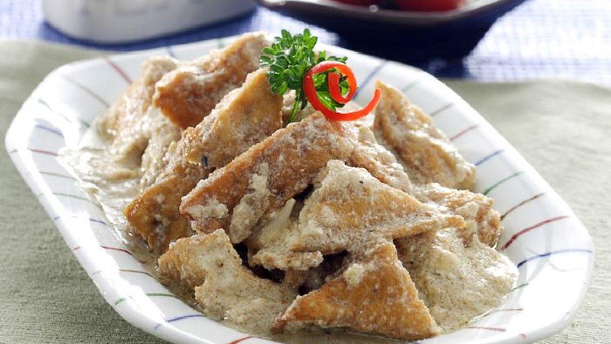Opor tahu.