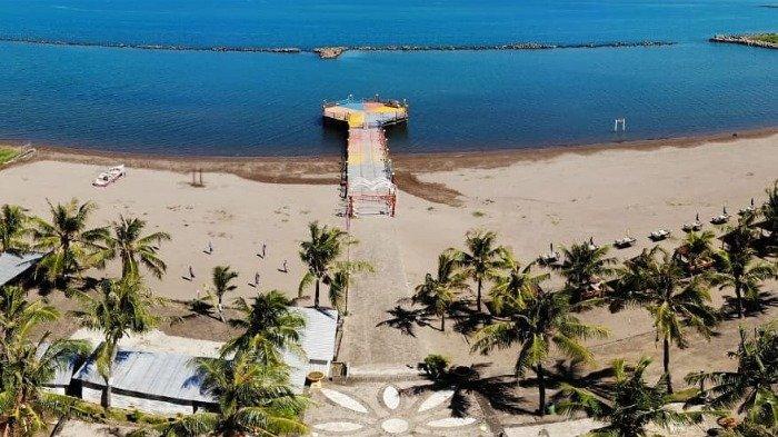 Pantai Akkarena Makassar