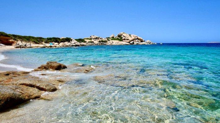 Pantai di Sardinia, Italia