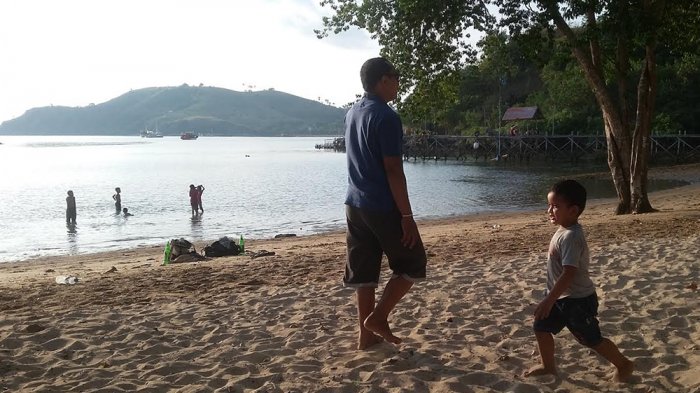 Kawasan di antara Pantai Wae Rana dengan Wae Cecu.