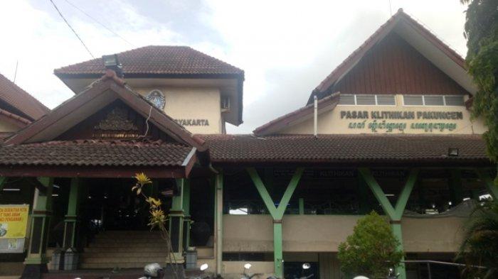 Pasar Klithikan Pakuncen Jogja.