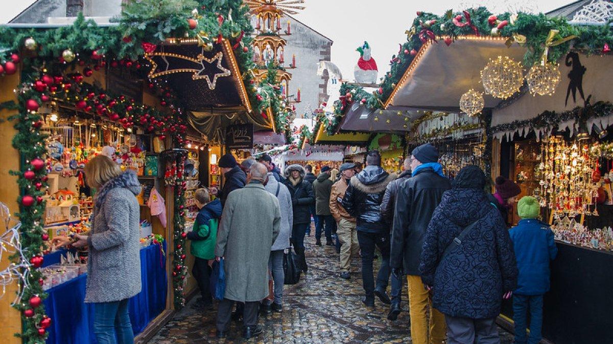 Pasar Natal Basel, Swiss