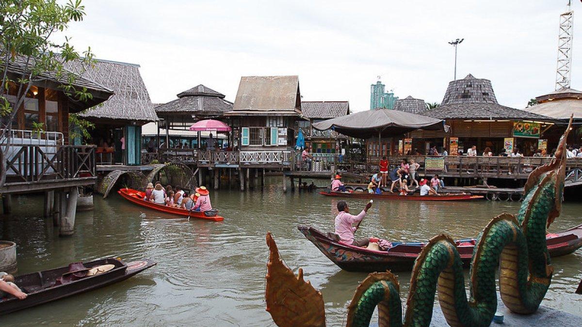 Pattaya Floating Market, satu tempat wisata ramah anak di Pattaya Thailand