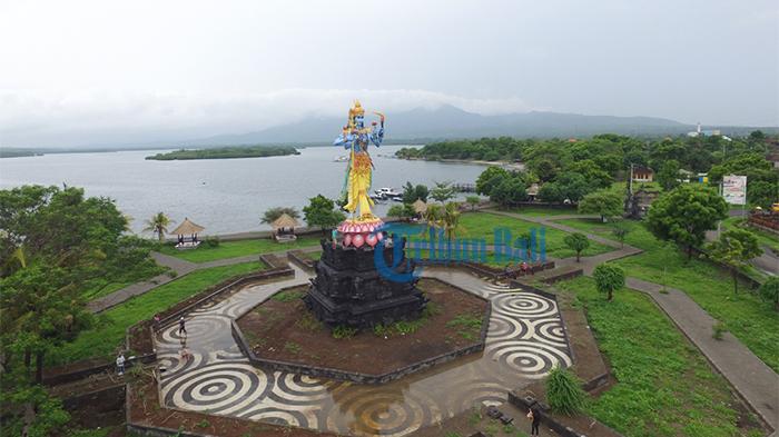 Patung Siwa Mahadewa di Gilimanuk, Kabupaten Jembrana, Bali
