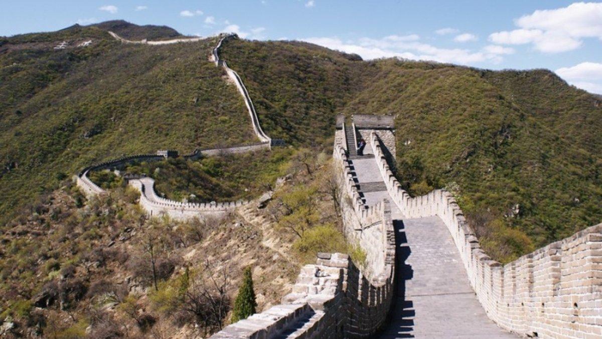 Pemandangan the Great Wall of China atau Tembok Besar China.