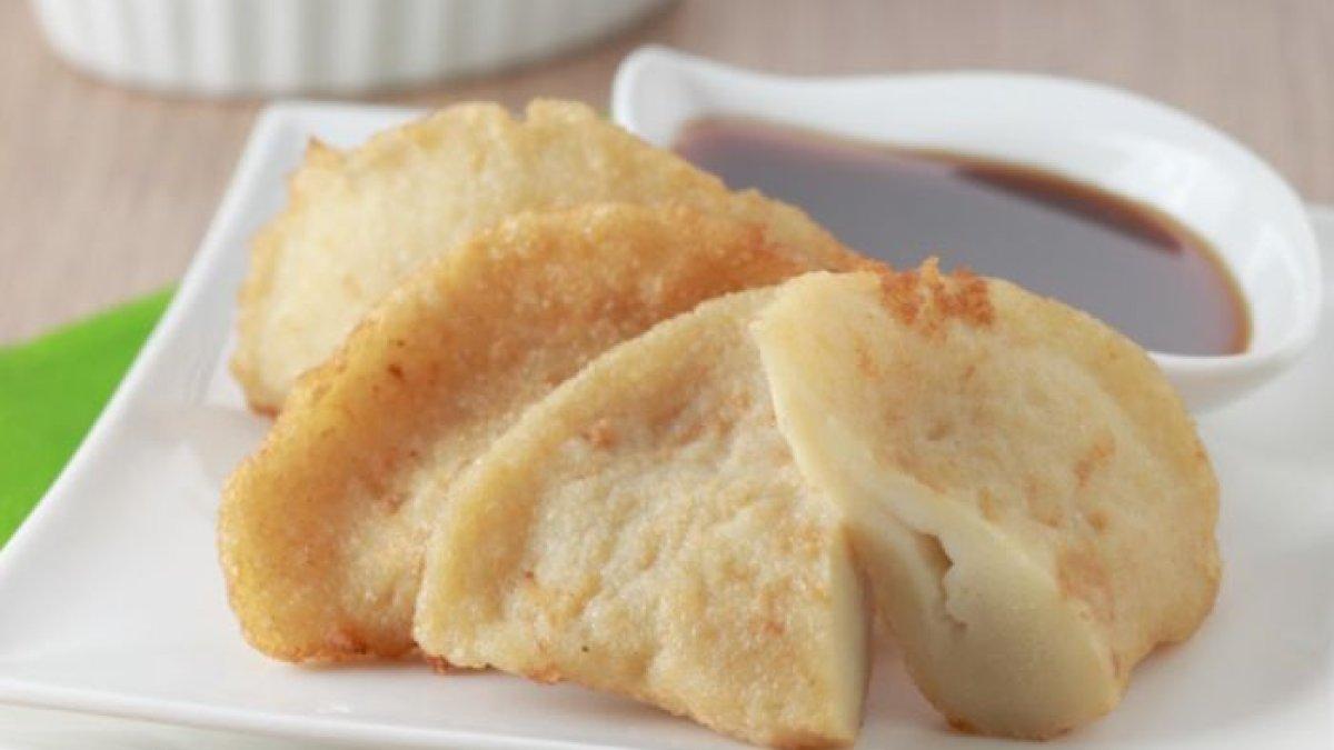 Pempek.