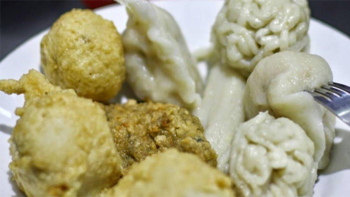 Pempek Sari Sanjaya.