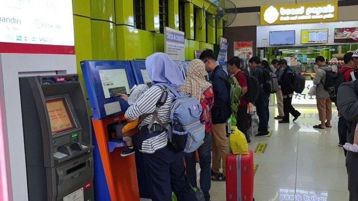 Jadwal Kereta Api Taksaka Rute Jogja Jakarta Lengkap Dengan Harga