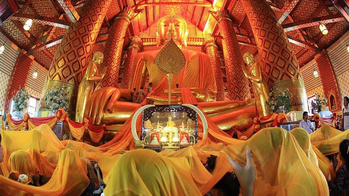 Phra Phutthatrai Rattananayok , Wat Phananchoeng Worawihan, Distrik Phra Nakhon Si Ayutthaya, Provinsi Phra Nakhon Si Ayutthaya