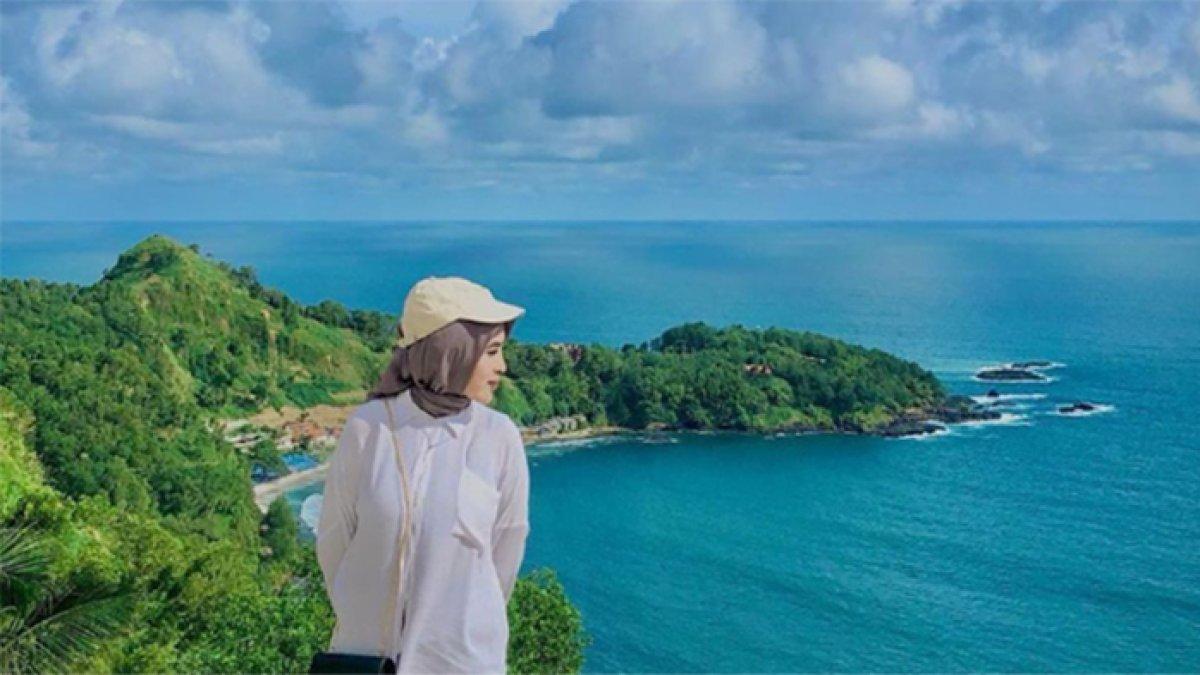 Pitris Ocean View, tempat wisata baru di Kebumen yang menawarkan pemandangan Samudera Hindia.