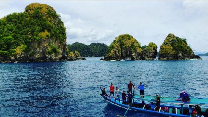 Pulau Wayang, Pahawang, Lampung.